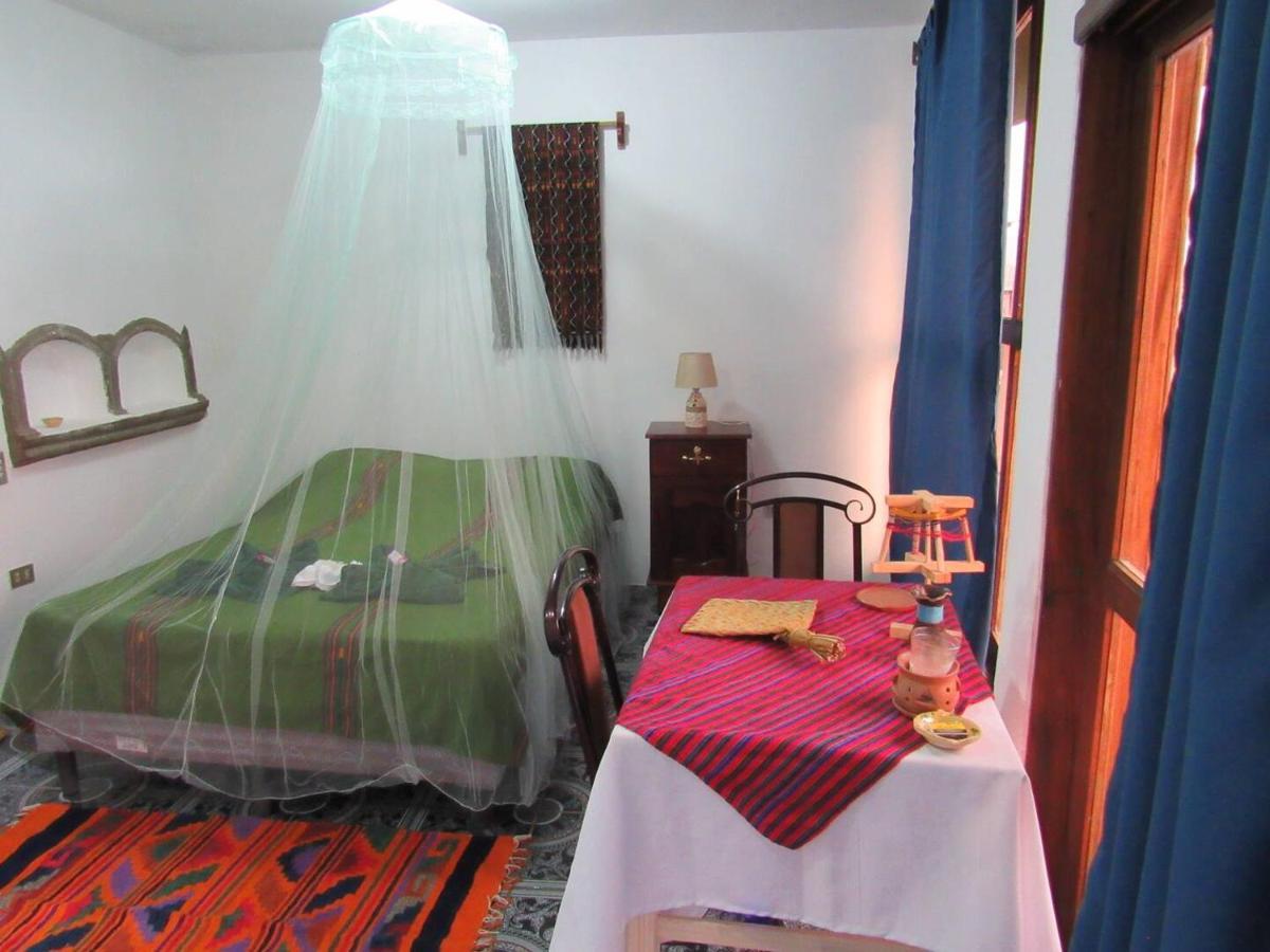 Posada Del Viajero - Mayan Travelers Inn Santa Cruz La Laguna Luaran gambar